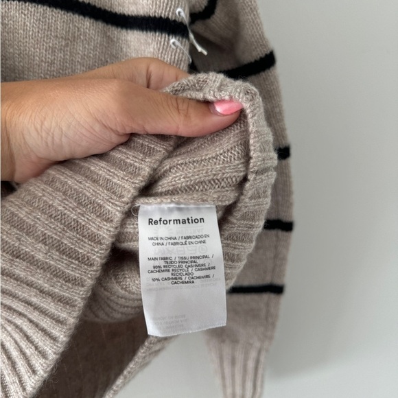 REFORMATION Beckie Cashmere Collared Sweater in Barely With Black Stripe M - Picture 6 of 7